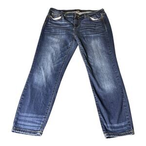 Judy Blue Women 15/32 Blue Relaxed Fit Stretch Whiskered Denim Jeans Medium Wash